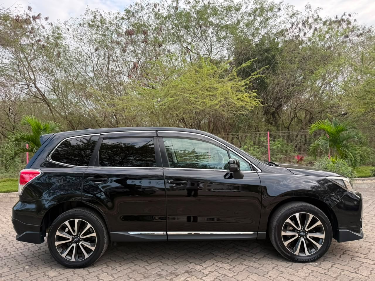 SUBARU FORESTER thumbnail 9